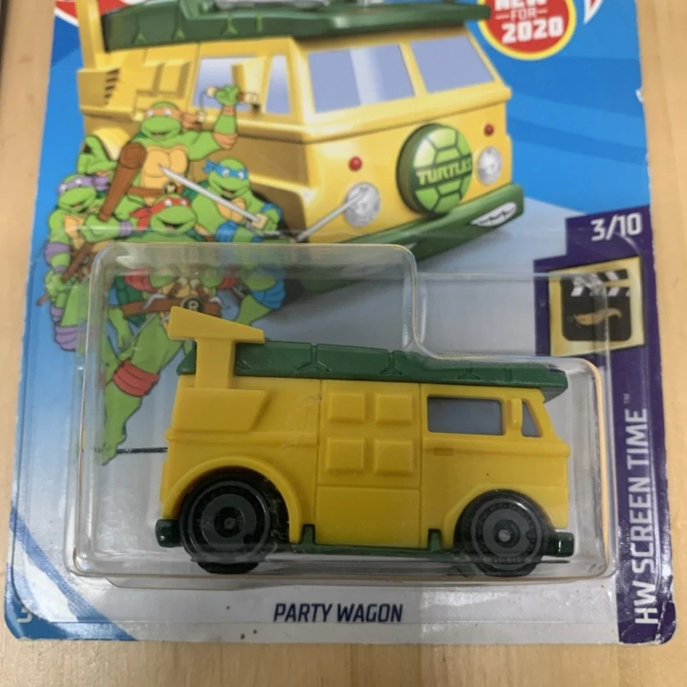 Hot Wheels Teenage Mutant Ninja Turtle Party Wagon HW Screen Time 3/10 Lot Of 2